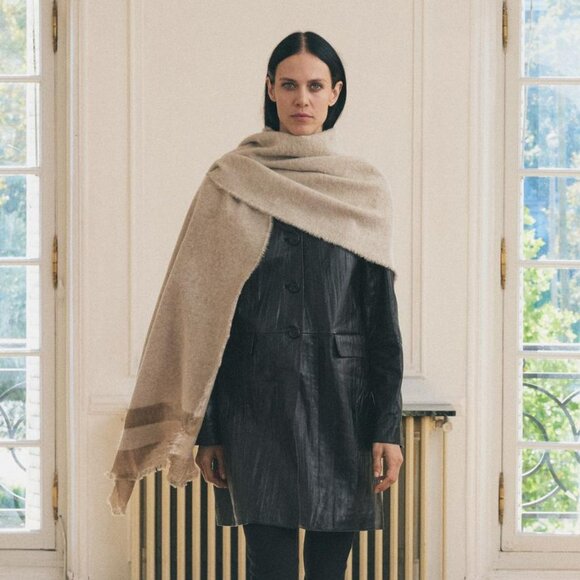 NWT ZARA STRIPED SCARF SAND - Picture 3 of 6